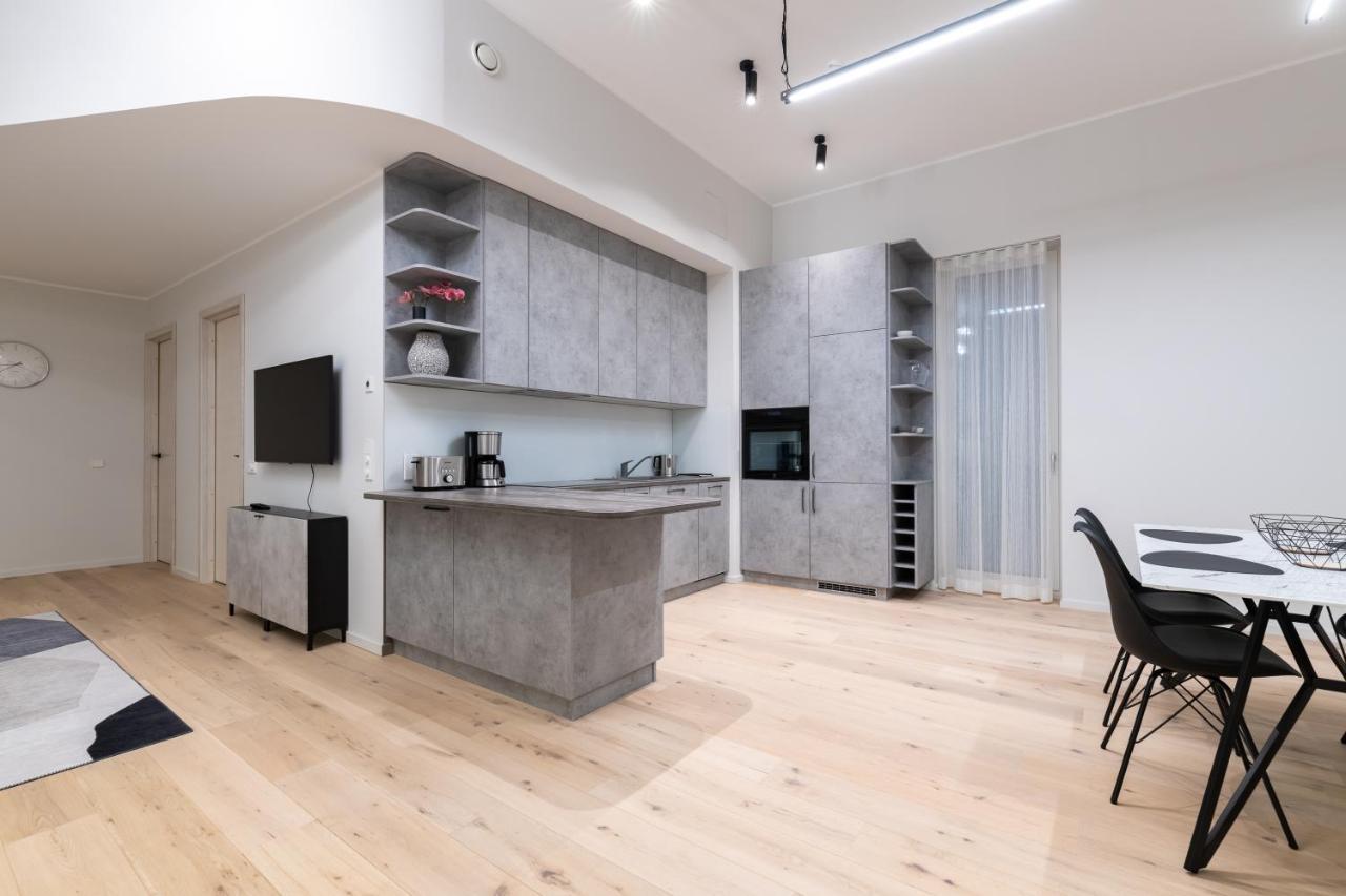 Dashaus 2 Bedroom Apartment Tallinn Exterior photo